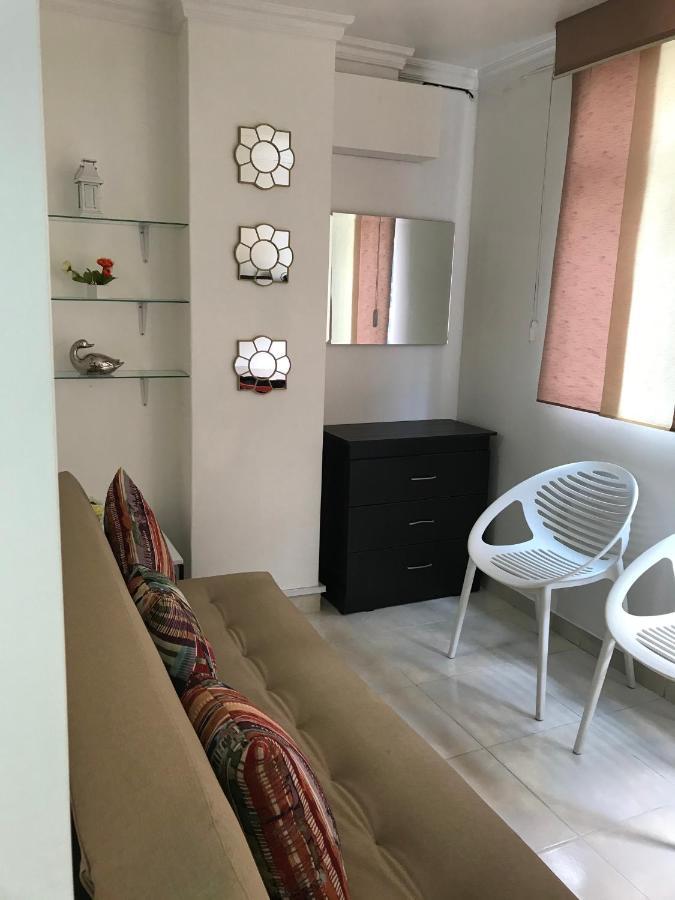 Apartamentos Amoblados Jg De La 70 Medellín Zewnętrze zdjęcie