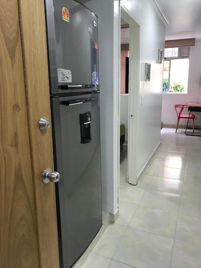 Apartamentos Amoblados Jg De La 70 Medellín Zewnętrze zdjęcie