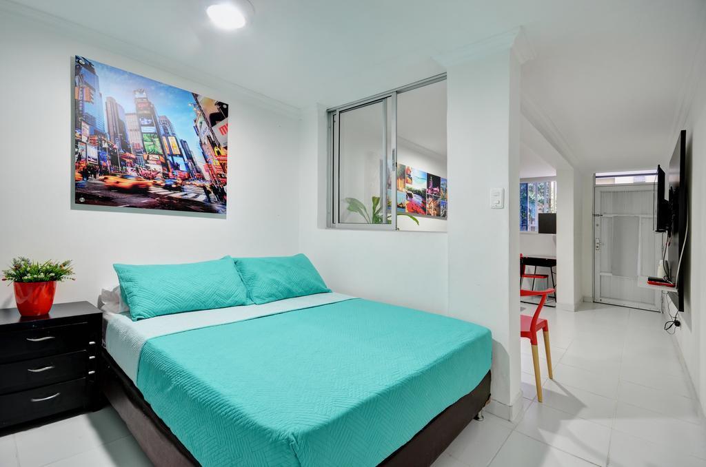 Apartamentos Amoblados Jg De La 70 Medellín Zewnętrze zdjęcie