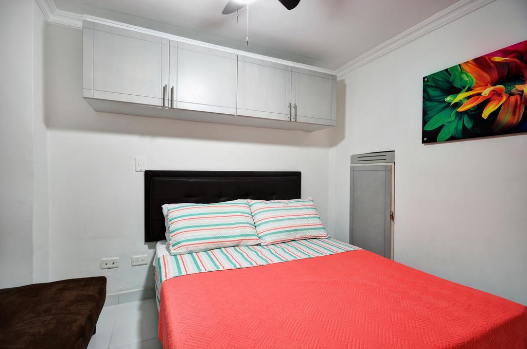 Apartamentos Amoblados Jg De La 70 Medellín Zewnętrze zdjęcie