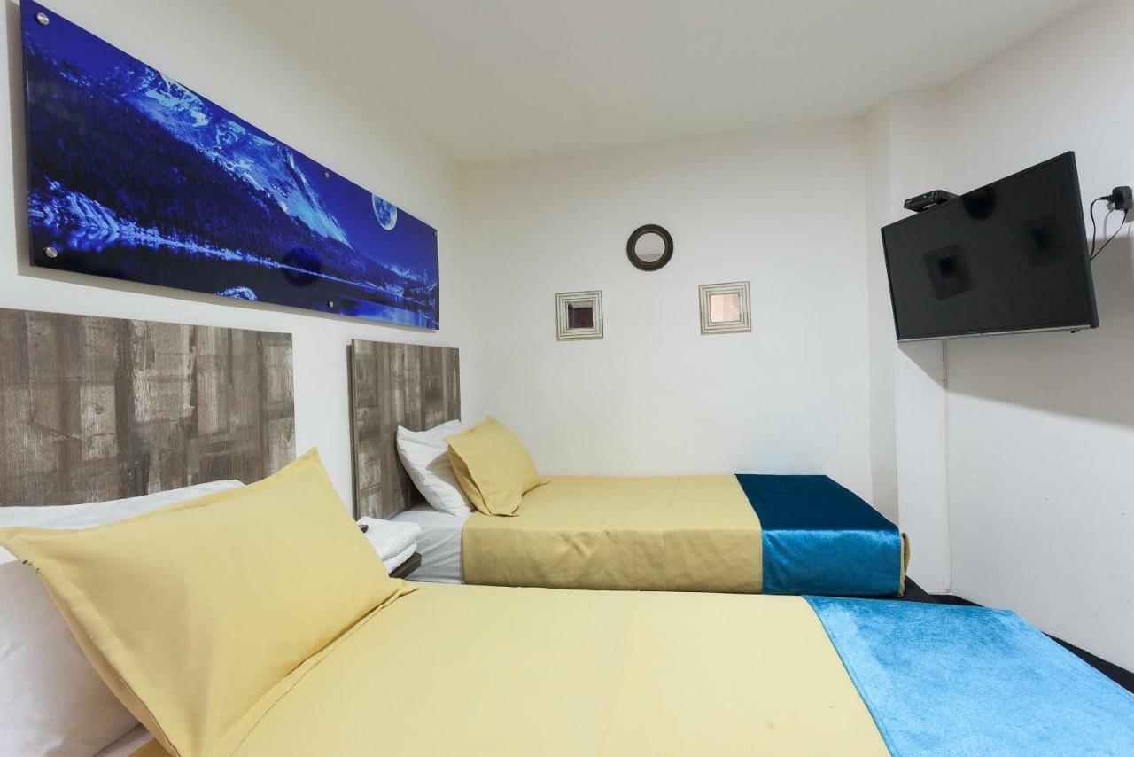 Apartamentos Amoblados Jg De La 70 Medellín Zewnętrze zdjęcie