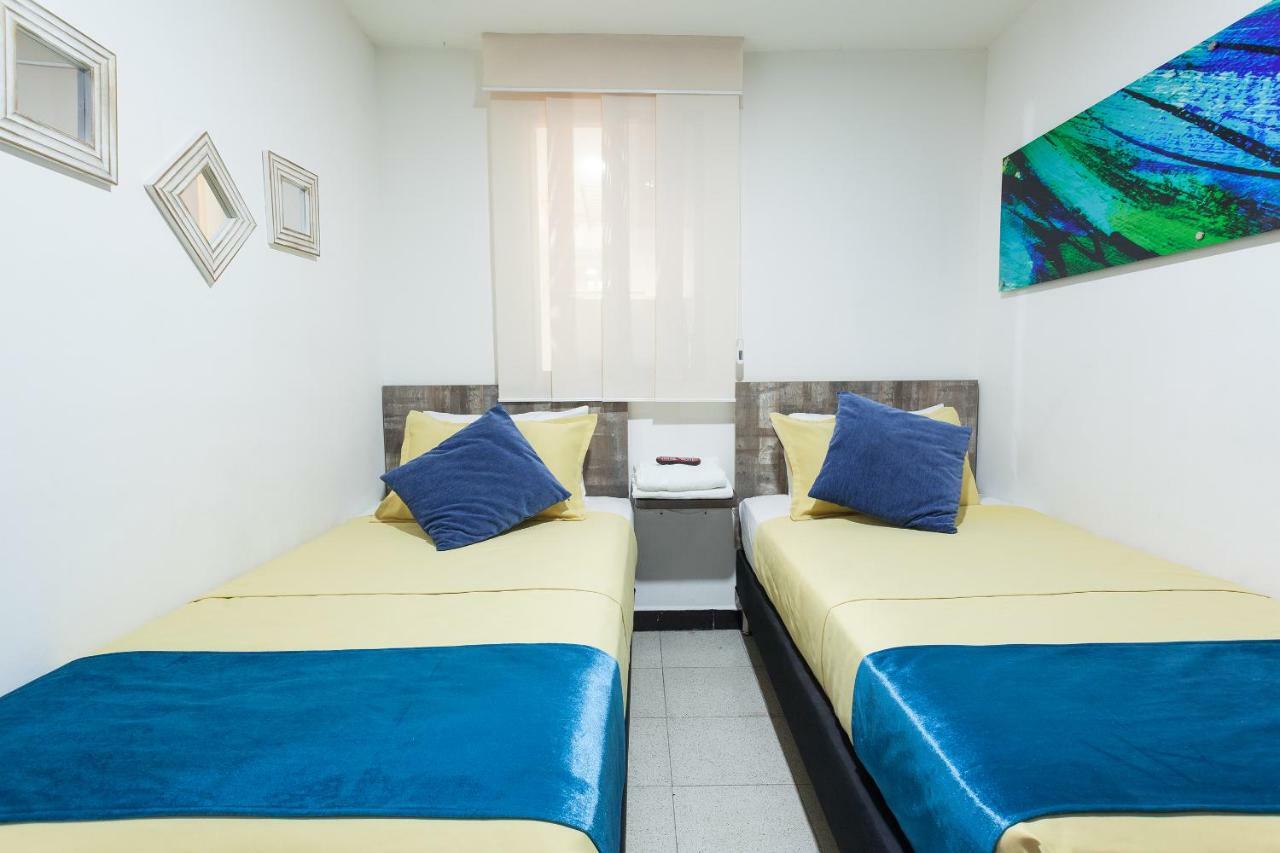 Apartamentos Amoblados Jg De La 70 Medellín Zewnętrze zdjęcie