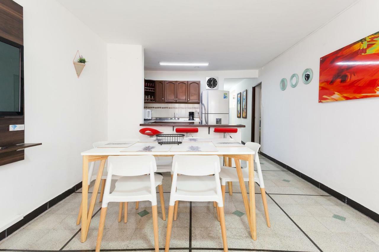Apartamentos Amoblados Jg De La 70 Medellín Zewnętrze zdjęcie