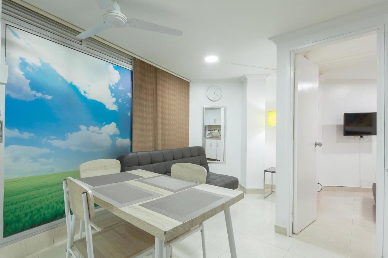 Apartamentos Amoblados Jg De La 70 Medellín Zewnętrze zdjęcie